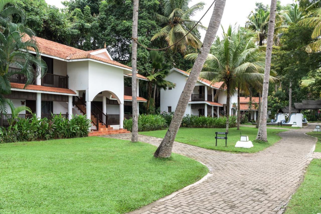 Club Mahindra Ashtamudi Hotel Nindakara Exterior photo