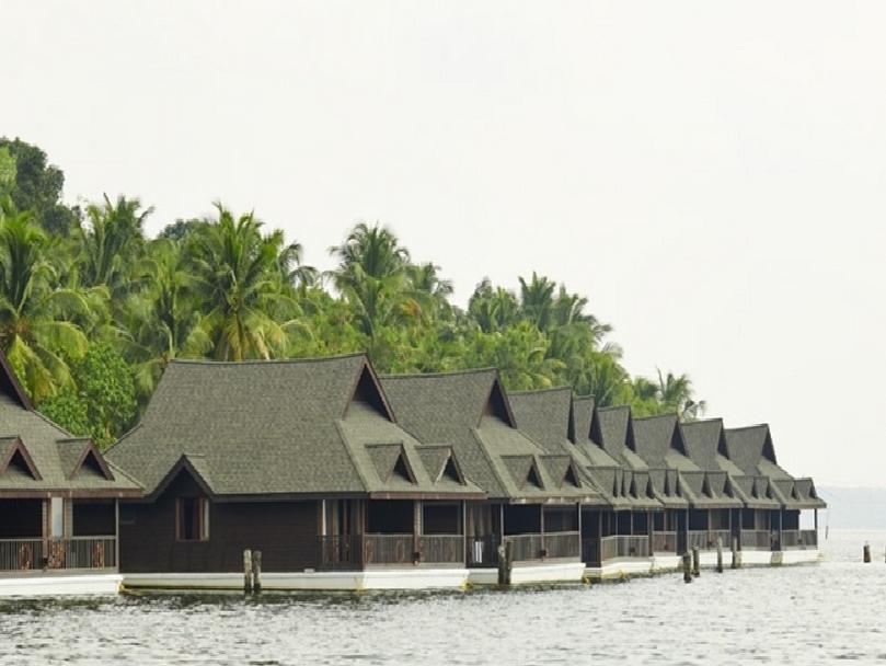 Club Mahindra Ashtamudi Hotel Nindakara Exterior photo