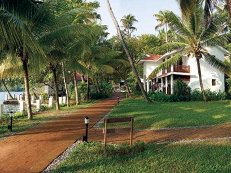 Club Mahindra Ashtamudi Hotel Nindakara Exterior photo